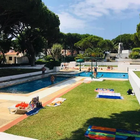 Aldeia * 阿尔布费拉